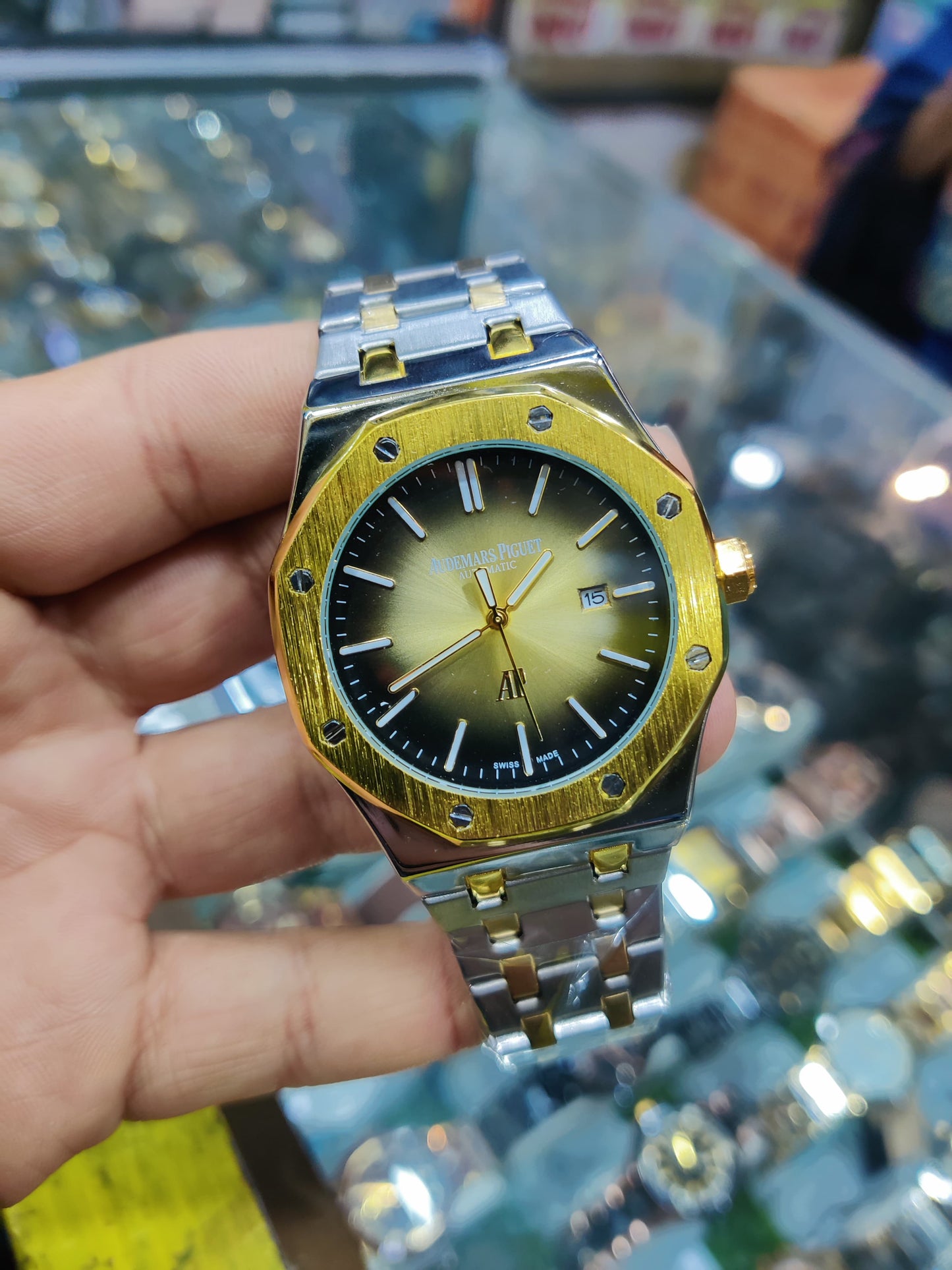Audemars Piguet Royal Style Watch – Available in Multiple Colors