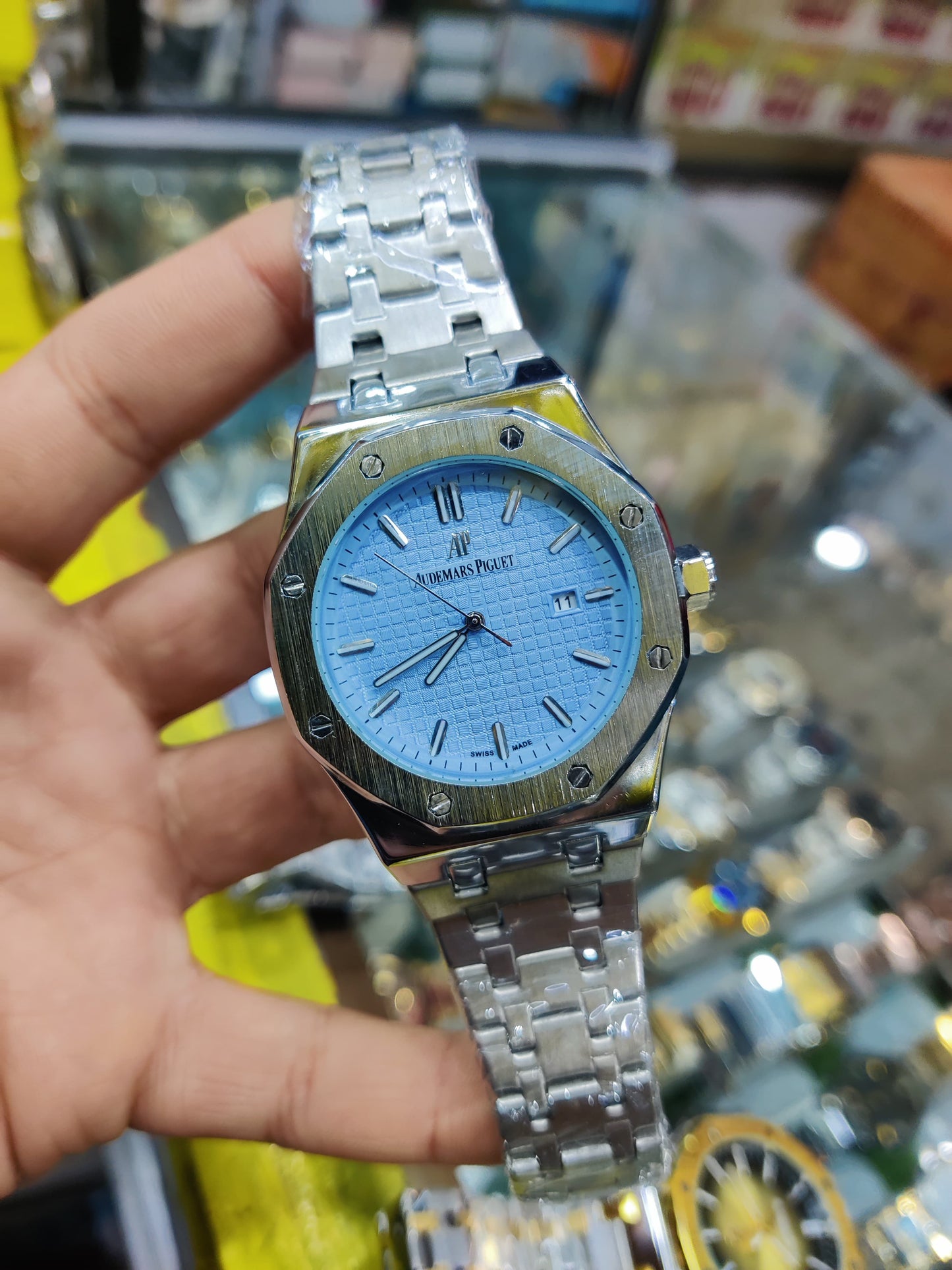 Audemars Piguet Royal Style Watch – Available in Multiple Colors